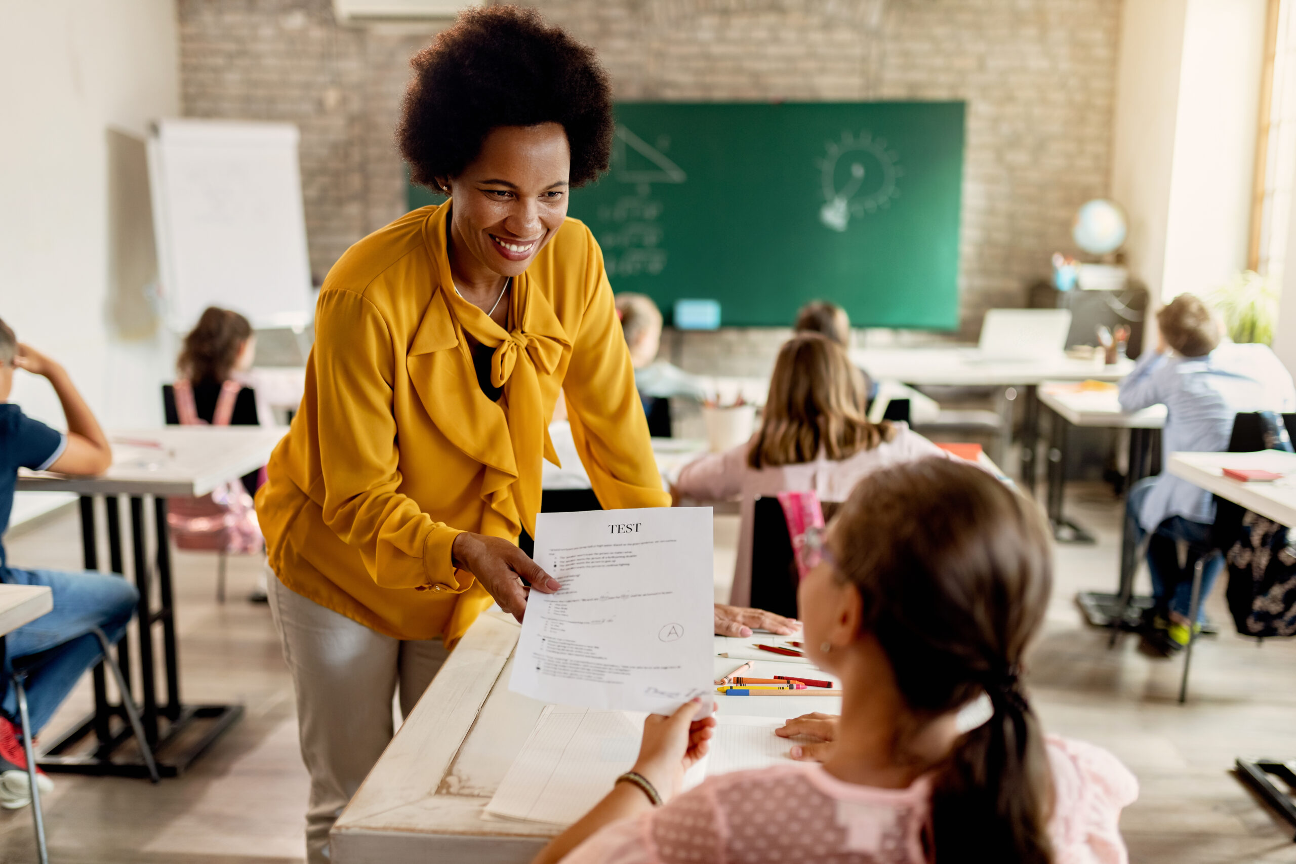 Dia do pedagogo: Inspirando Planejamentos e Futuros Sólidos